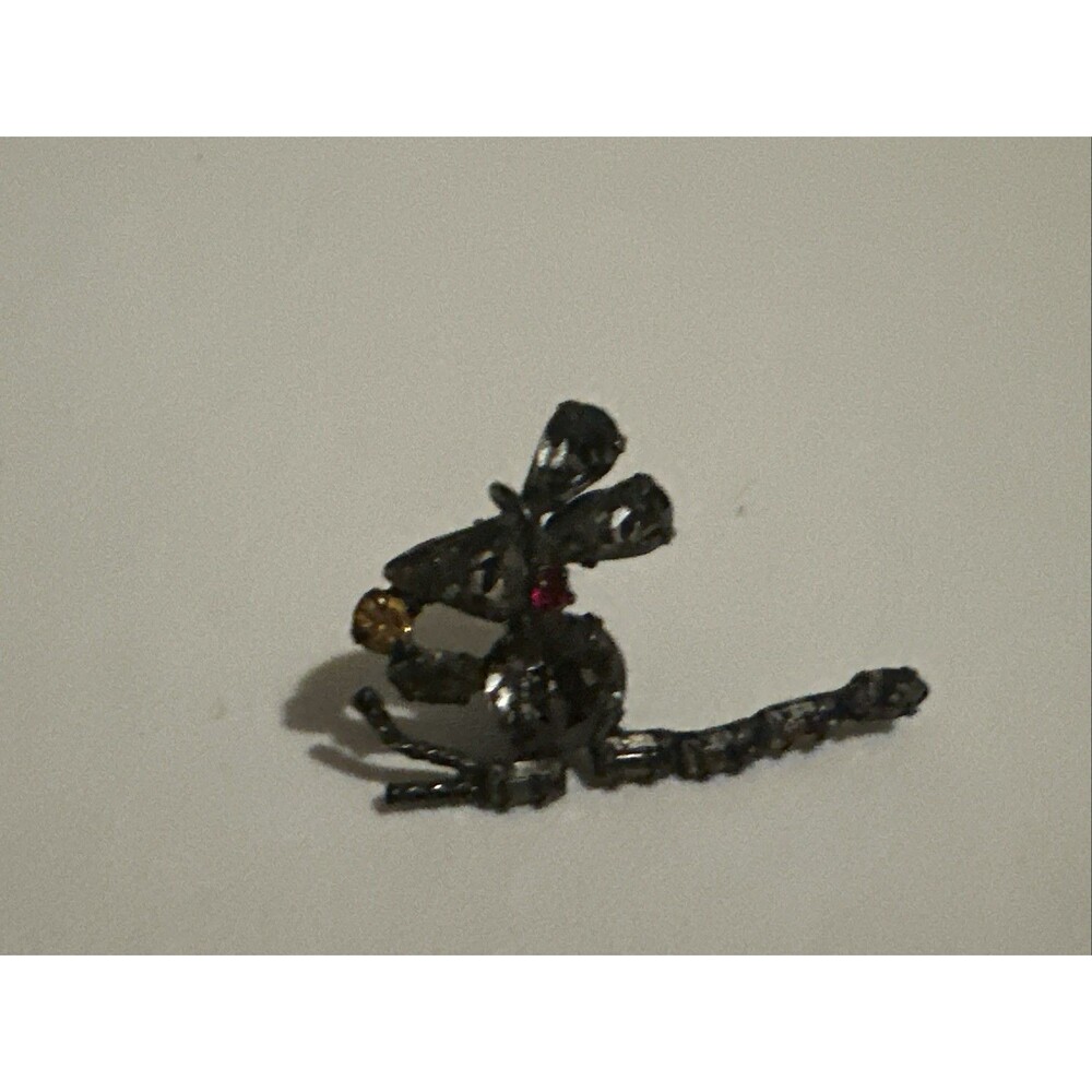 Signed Schreiner New York Vintage RhinestoneHenry the mouse Brooch
